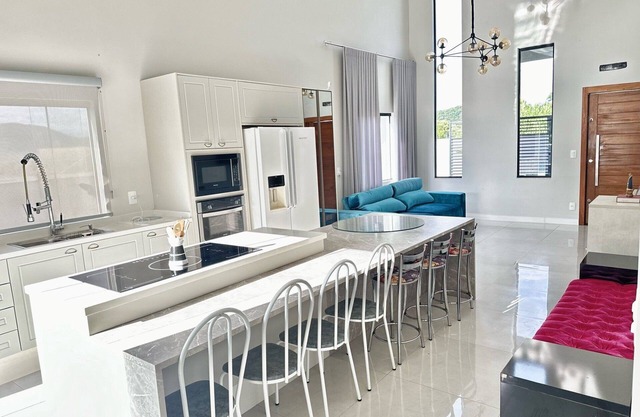 Casa luxuosa De Piscina e Hidromassagem