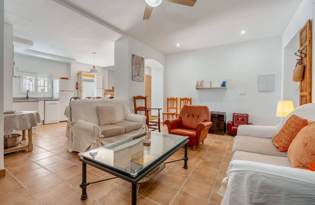 Casa Mercedes in the Vega de Granada with private terrace, private garden, and balcony
