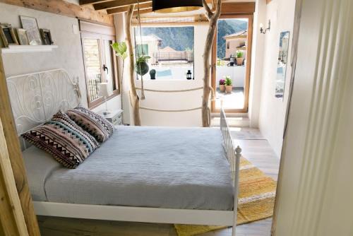 Casa Mona- Andalucian mountain village getaway