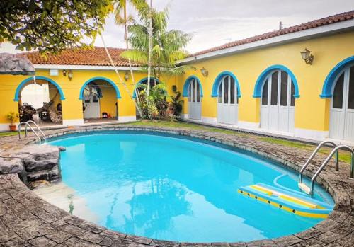 Casa na praia do bispo pa