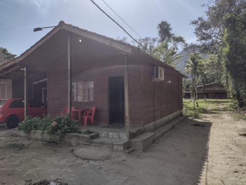 Casa pé na areia Ubatuba