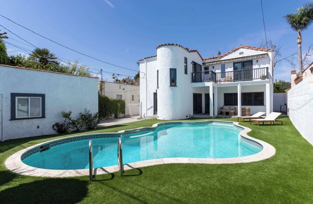 Casa Patricia by Oraklus