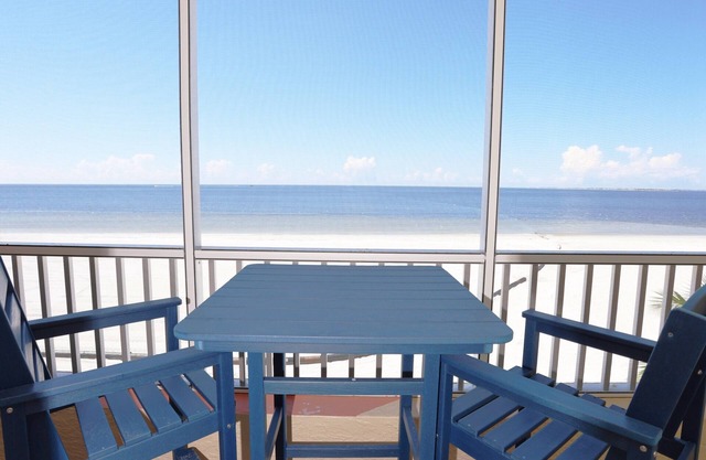 Casa Playa Beach Resort