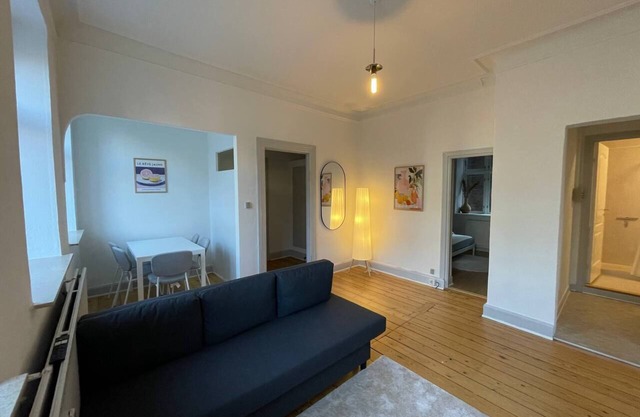 Casa Royale Summary: