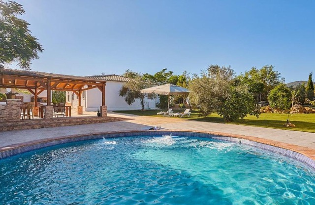 Casa Rural Aguasal El Bosque by Ruralidays