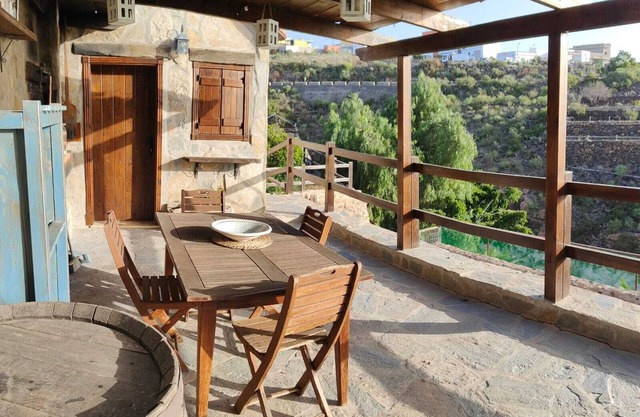 Casa Rural en un Entorno Idílico