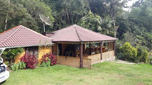Casa Rural Na Serra, próxima de Cachoeiras e verde