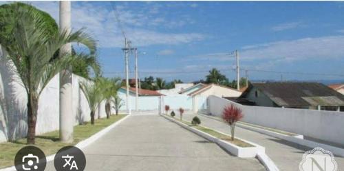 Casa térrea com 2 quartos em Itanhaem