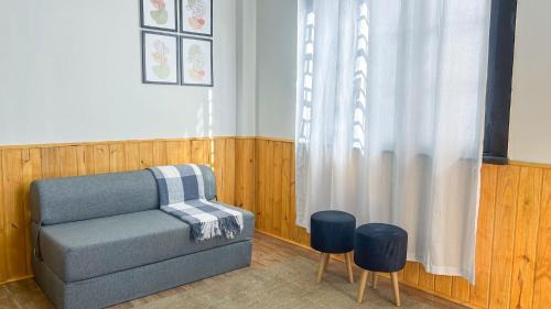 Casa térrea geminada aconchegante AV3402