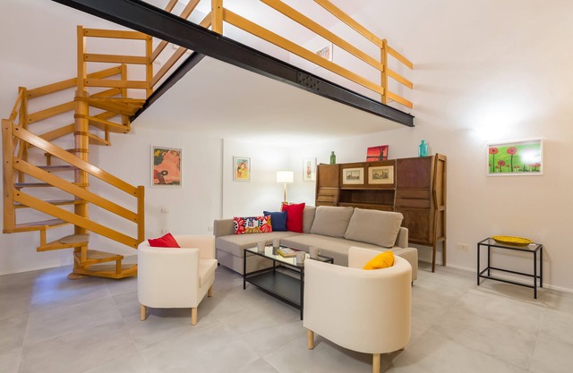 CasaNa on Christmas Alley