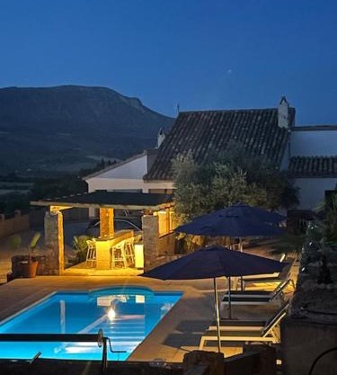 Casas Demi verhuurhuis en appartement