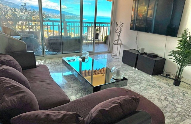 Casino Square Apartment with F1-view