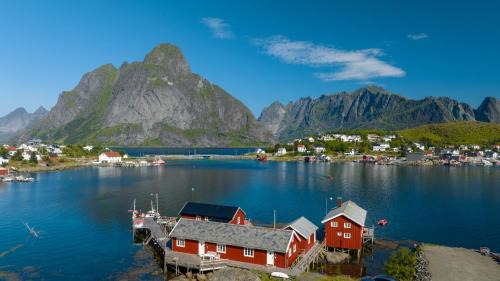 Casp-Ara Rorbu in Reine, Lofoten - amazing view- Sauna included