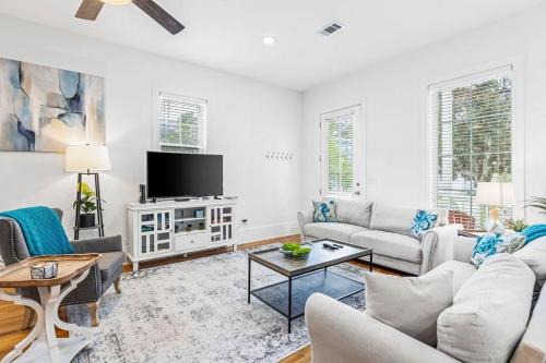 Cassine Cottage by Coastal Dreamin