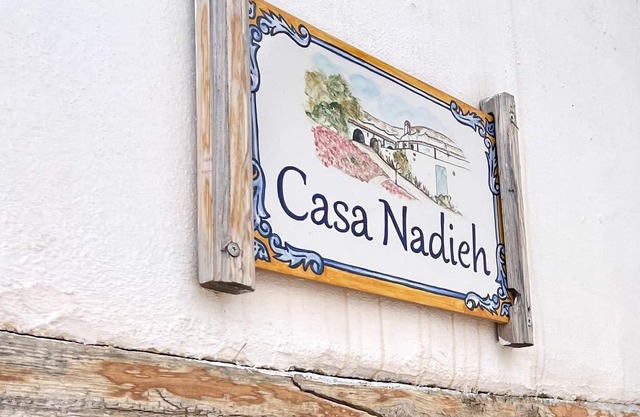 Cave house Nadieh with pool and facilities for PRM