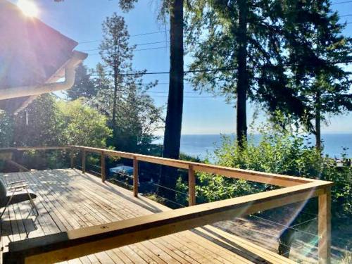 Cedar House Ocean View & Access