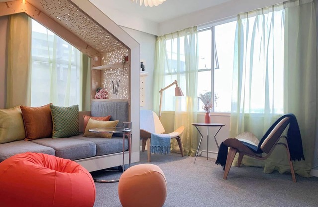 Central Nest: View & style + free parking