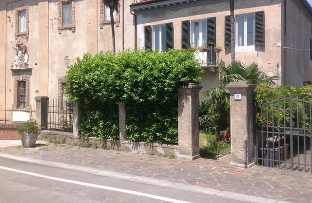 CENTURY VILLA between Pisa, Florence, Lucca and the sea