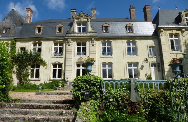 Château de la Voûte, facing south