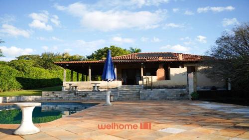 Chacara em Cássia com Piscina e Lago