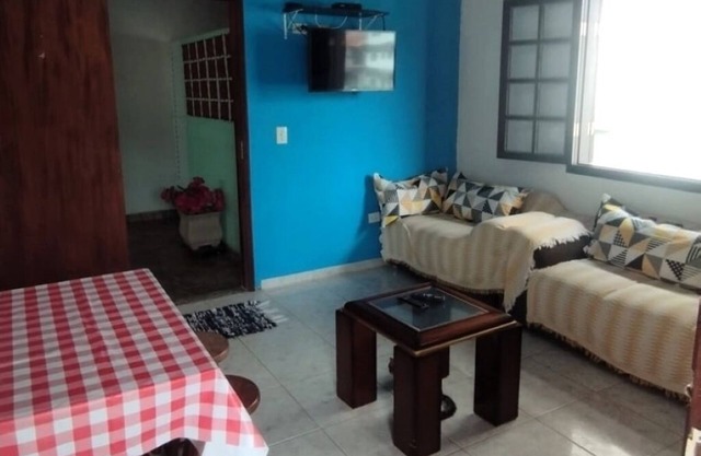 Chalé com Vista Para Montanha a 50 Metros da Praia da Maranduba - Ubatuba