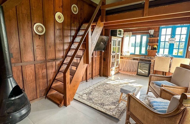 Chalé Sol com Hidromassagem em Meio a Natureza