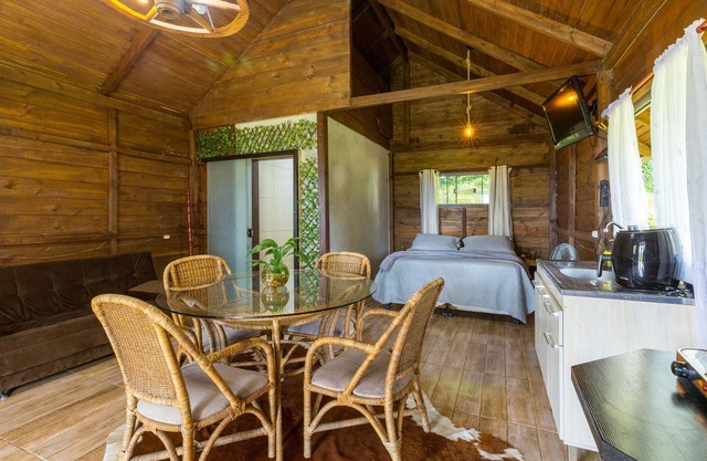 Chal com Wi-fi Vista p o Lago em Meio a Natureza