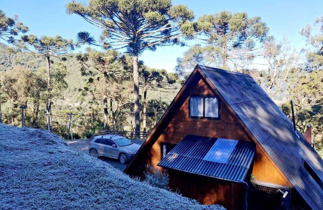 Chalé Canto das Montanhas: complete, full of nature, tranquility and comfort.