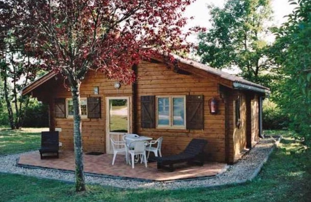 Chalet 3 étoiles - Piscine - eebbha