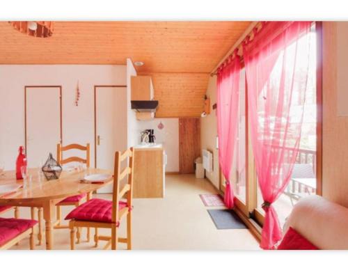 Chalet de montagne confortable avec jardin privé, animaux acceptés, à Cauterets - FR-1-812-141