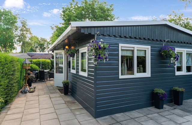 Chalet in Reutum by Almelo Nordhorn Canal