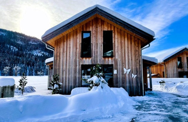 Chalet with infrared sauna and whirlpool