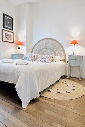 Chambre calme vue jardin