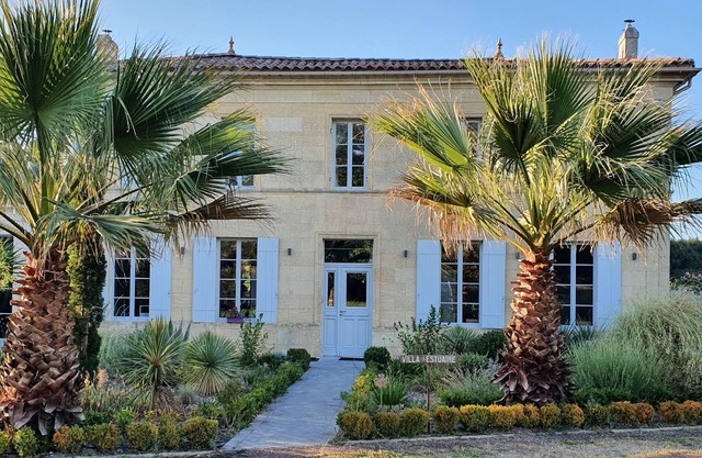Chambre D'hôte Dans la Villa L'estuaire . La Folie Bordelaise