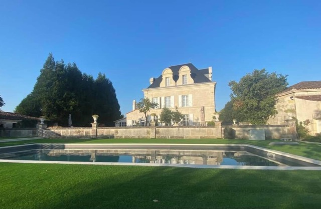 Chambre D'Hote 19th Century Maison de Maitre in the Cognac vineyard area.
