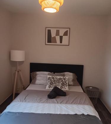 chambre privée dans une maison familiale