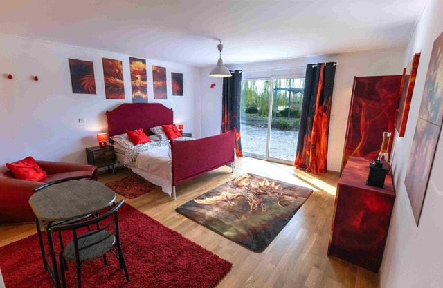 Chambres D'hôte Chez Phil, Chambre Thème Feu