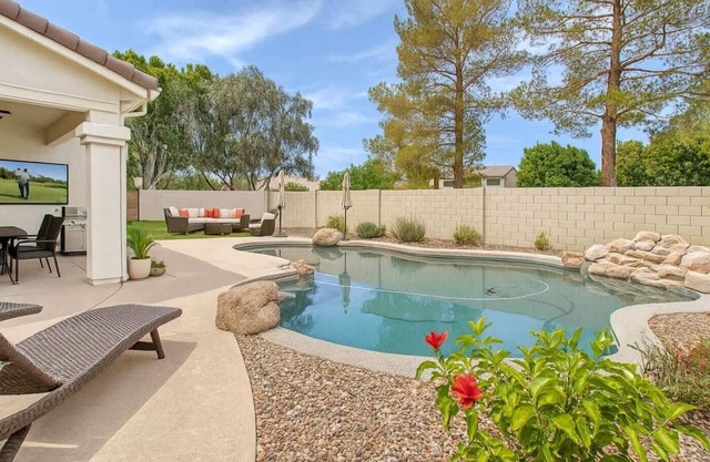 Chandler Ocotillo Oasis 4BR w/Heated Pool & Golf