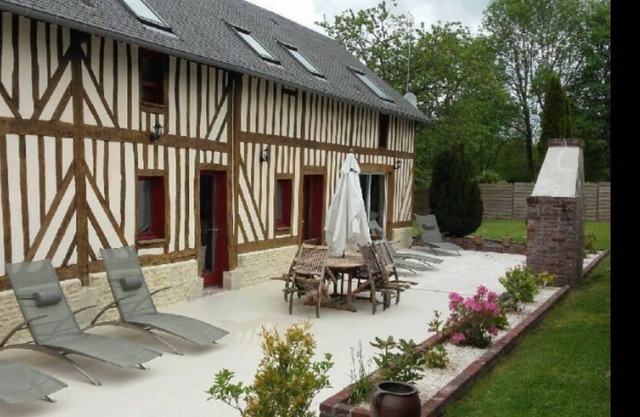 Character house with large plot near Deauville