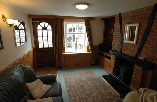 Charactor cottage in Tring Triangle