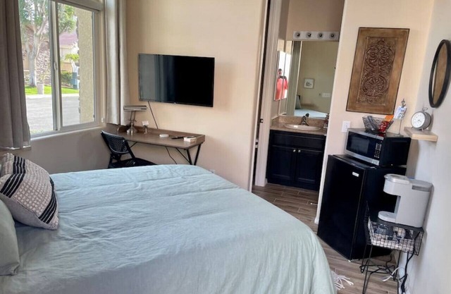 Charismatic Casita in the Desert W/Pool & Spa