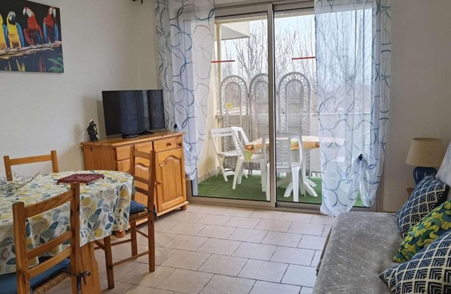 Charmant appartement T2 cabine, proche plage, commerces, parking privé, terrasse sud-est, 5 pers - FR-1-326-582