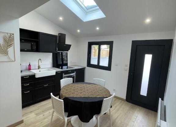 Charmant T2, parking privé