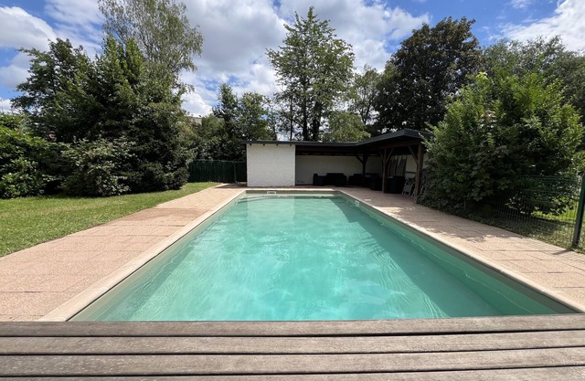 Charmante Demeure Piscine au Calme - Parc/Tennis