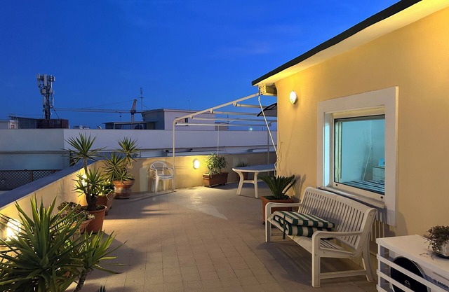 Charming 1-bedroom apartment in welcoming Lido di Ostia with AC