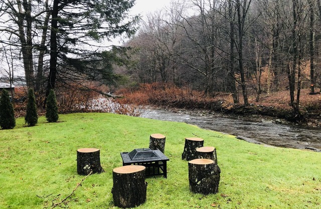 Charming 120-year-old farmhouse by the creek