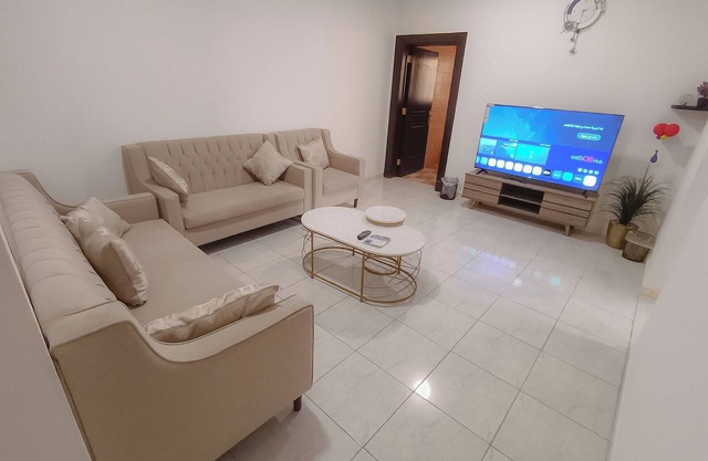 Charming 2-bedroom apartment in marvelous Dammam with WiFi, AC