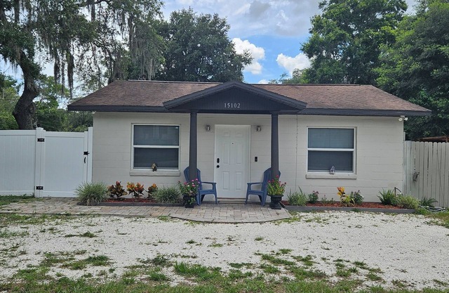 Charming 2-bedroom house with AC, WiFi in peaceful Lutz