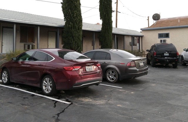 Charming 2-bedroom hotel suite with AC, WiFi in enchanting Searchlight