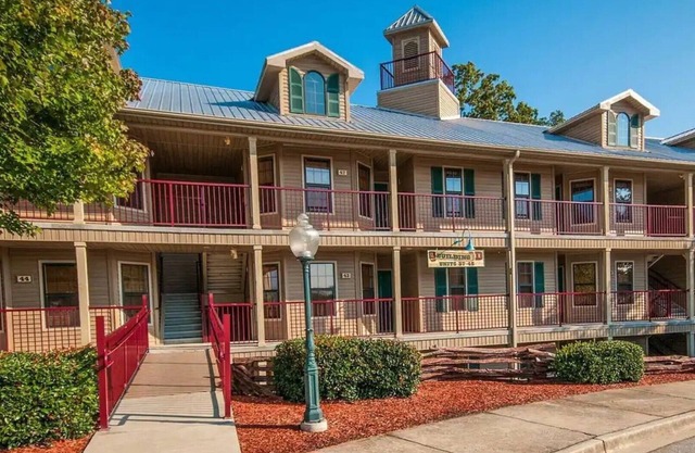 CHARMING 2BD/2 BA by Blue Ridge Mountains